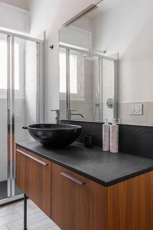 Modern Apartment In Bologna By Wonderful Italy